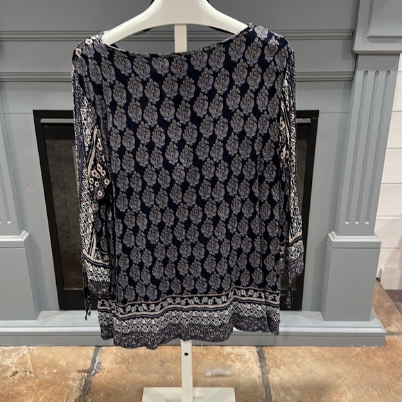 Westport Top - Picture 2 of 8